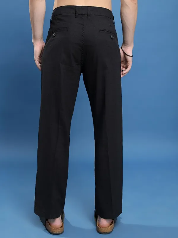  Highlander Men Black Regular Fit Solid Casual Trousers