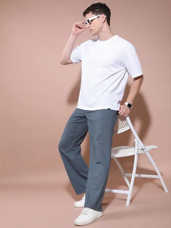 Highlander Men Blue Loose Fit Solid Casual Trouser
