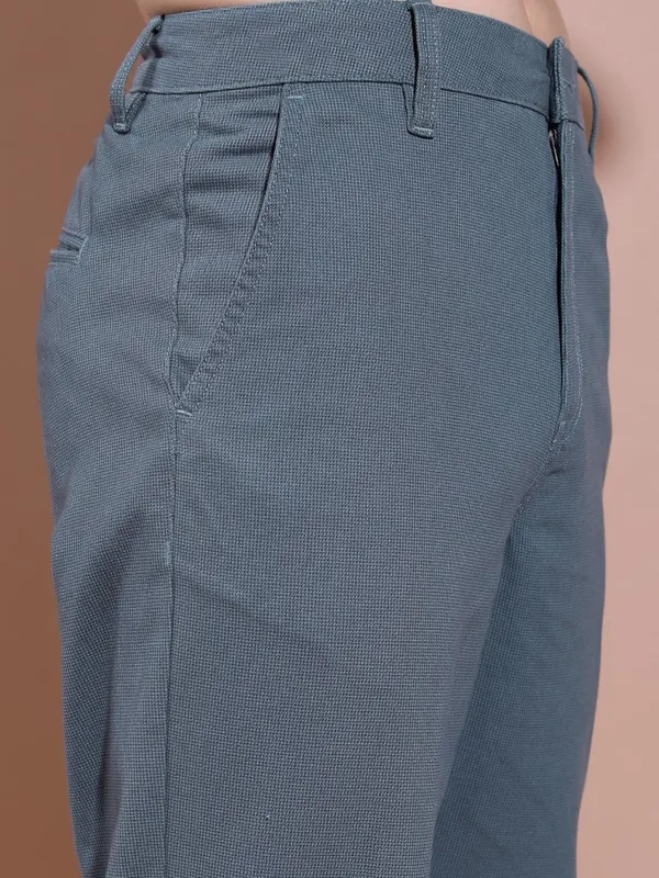  Highlander Men Blue Straight Fit Solid Casual Trousers