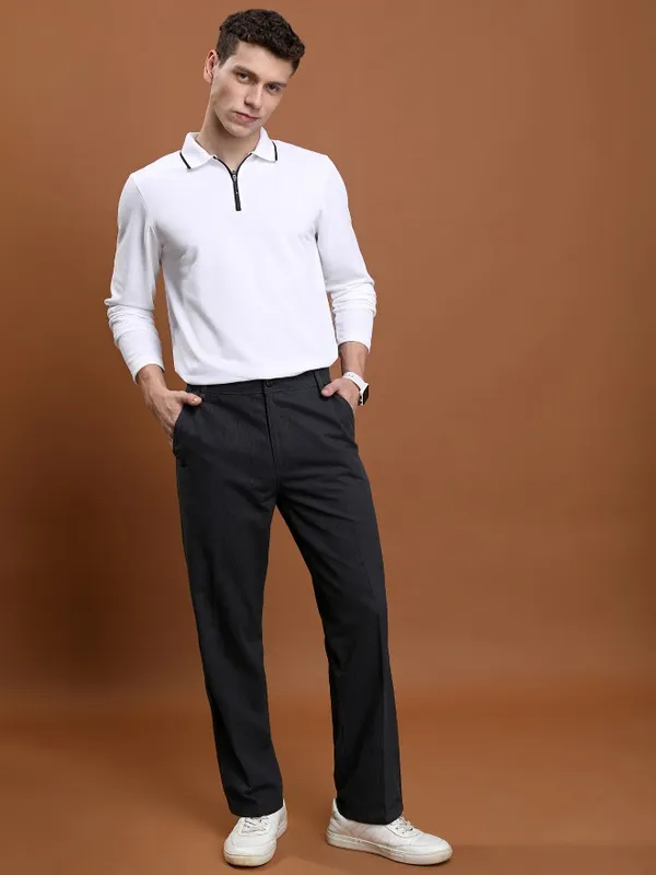  Highlander Men Grey Regular Fit Printed Casual Trousers
