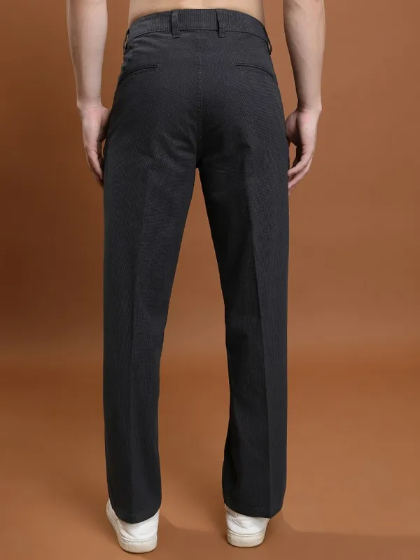  Highlander Men Grey Regular Fit Printed Casual Trousers