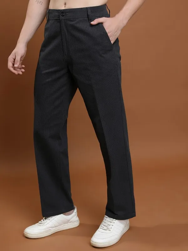  Highlander Men Grey Regular Fit Printed Casual Trousers