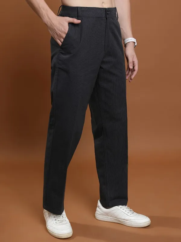  Highlander Men Grey Regular Fit Printed Casual Trousers