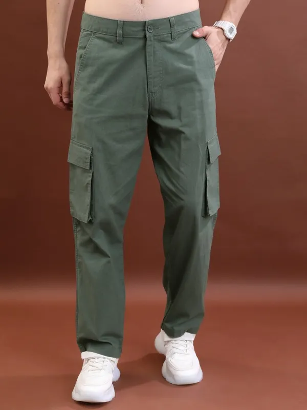  Highlander Men Green Straight Fit Solid Casual Trousers