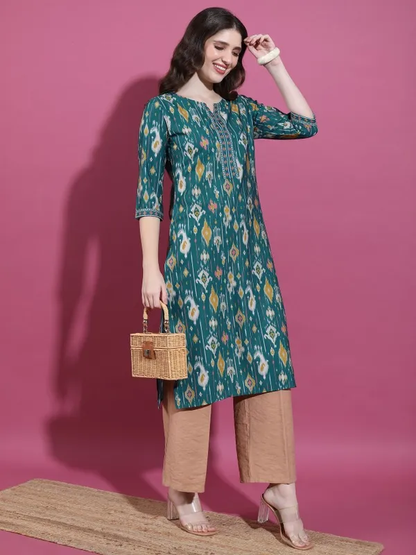 Vishudh Women Green Printed Straight Kurta
