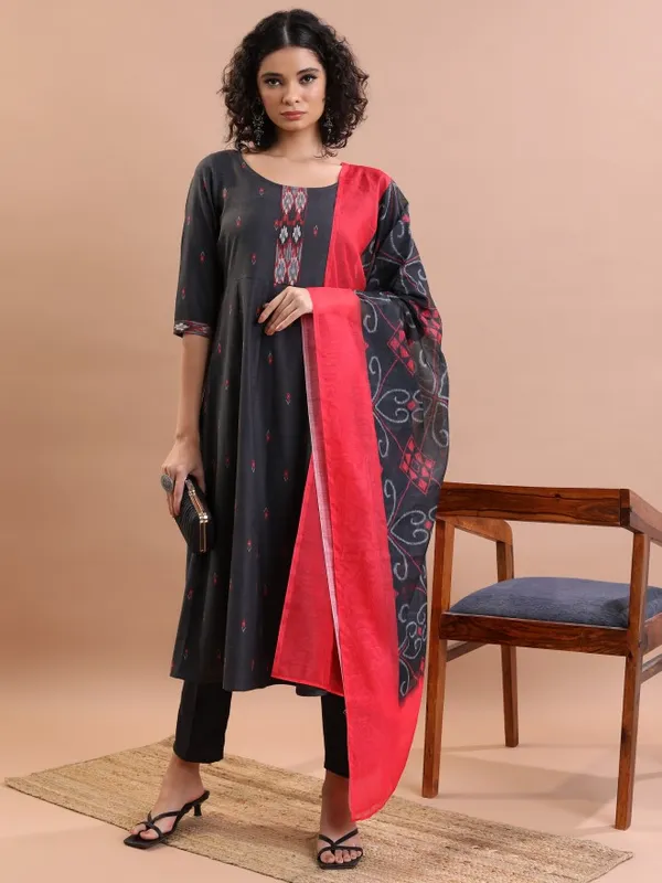  Vishudh Women Black Printed Kurta Sets