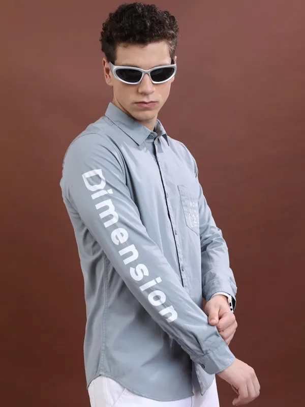  Highlander Men Grey Printed Slim Fit Casual Shirts