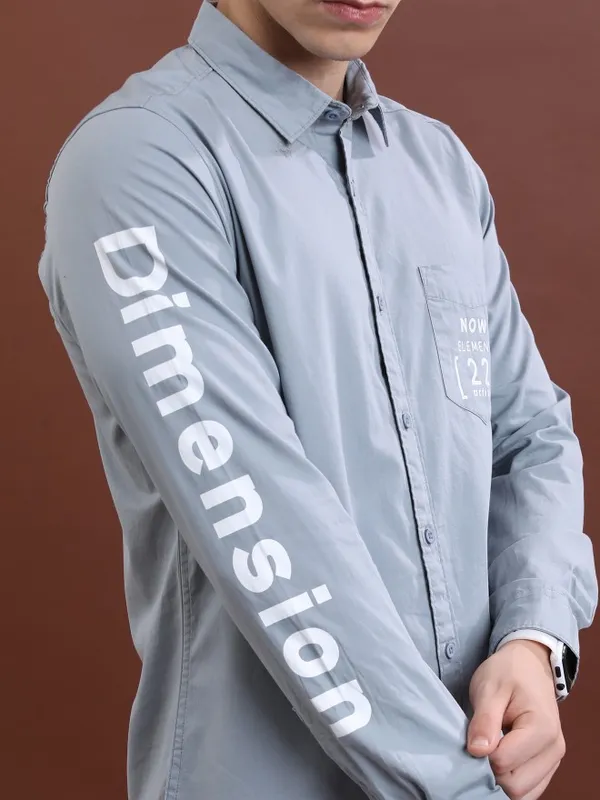  Highlander Men Grey Printed Slim Fit Casual Shirts