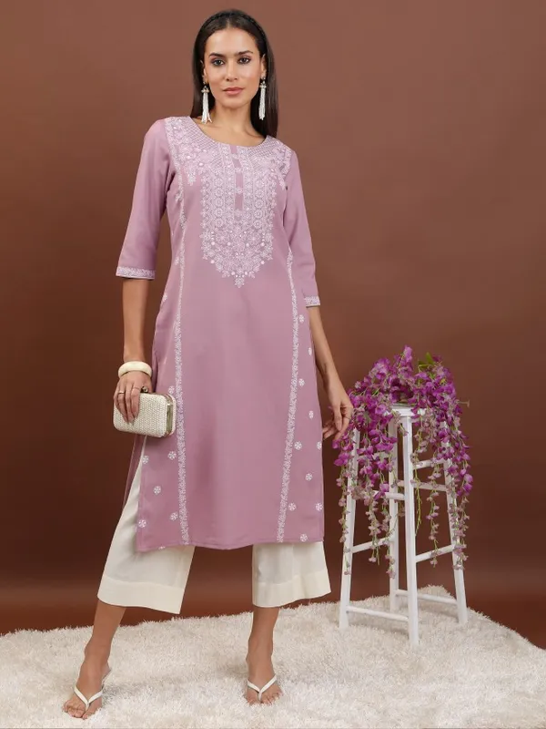  Ketch Women Mauve Printed Straight Kurtas