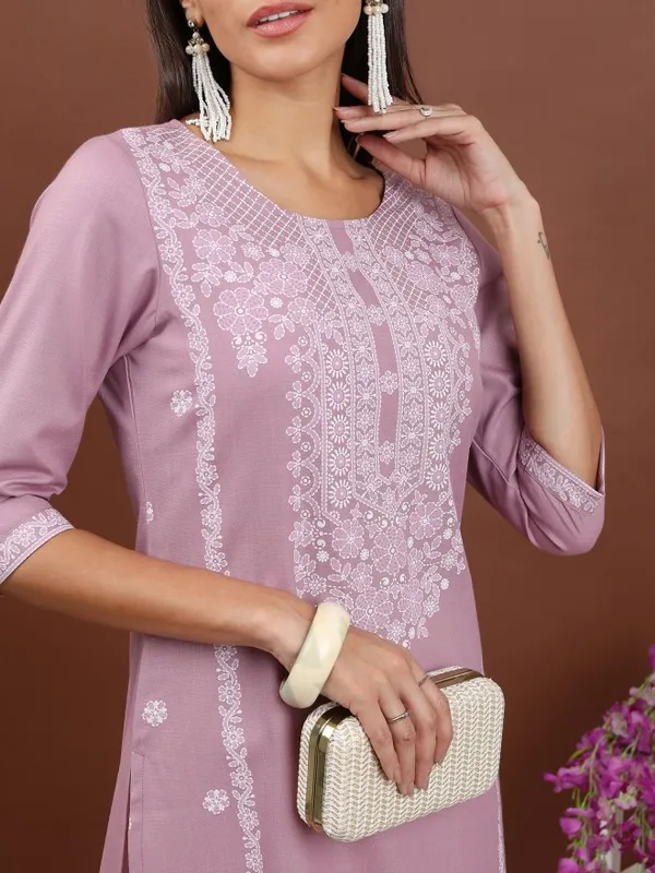  Ketch Women Mauve Printed Straight Kurtas