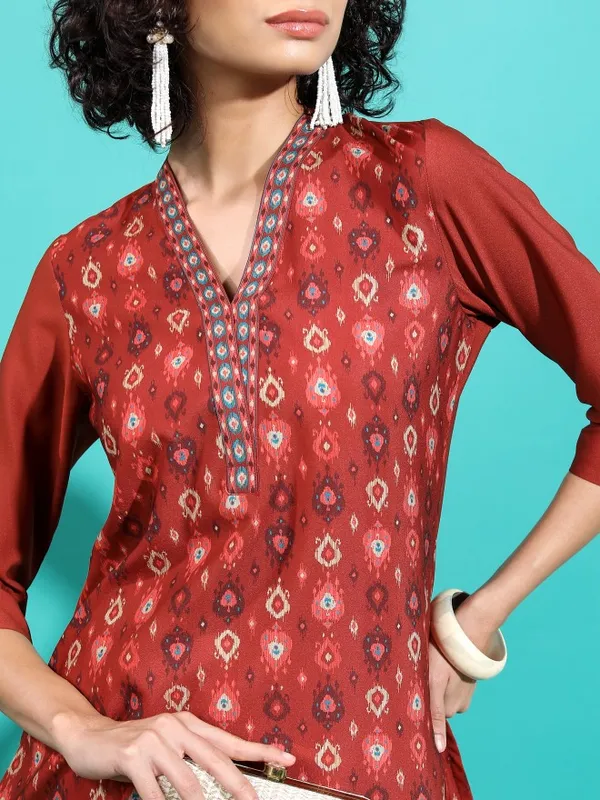  Vishudh  Women Terracotta Solid Straight Kurtas