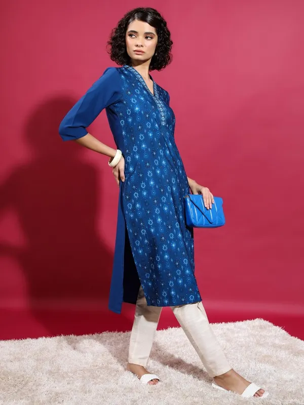 Vishudh Women Blue Printed Straight Kurta
