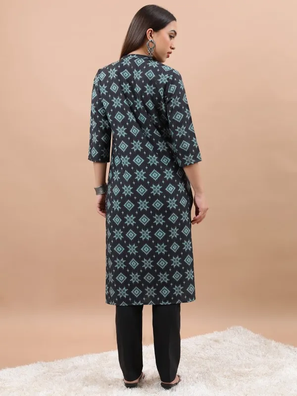  Vishudh Women Black Printed Straight Kurtas