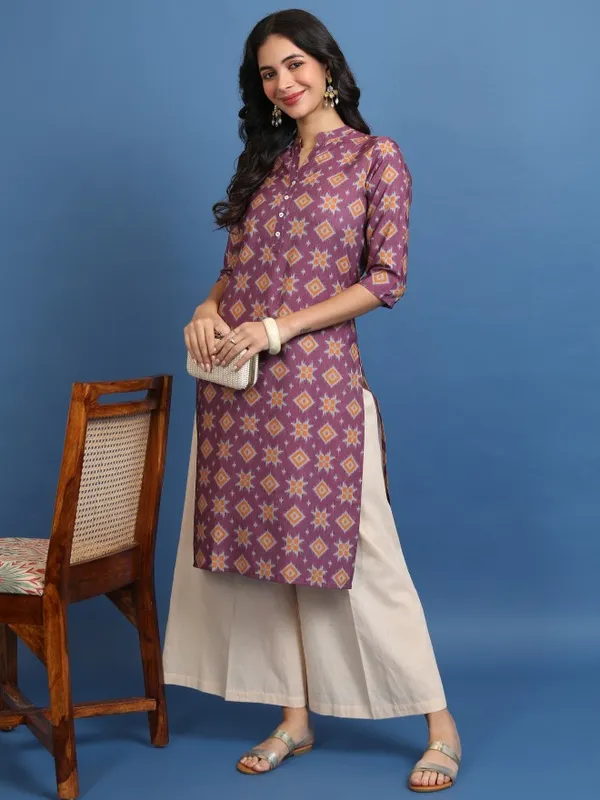  Vishudh Women Burgundy Printed Straight Kurtas