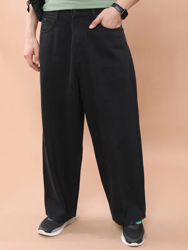  Highlander Men Black Relaxed Fit Clean Look Jeans