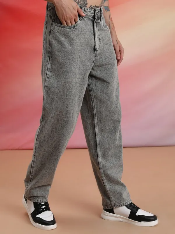 Men Relaxed Fit Jeans