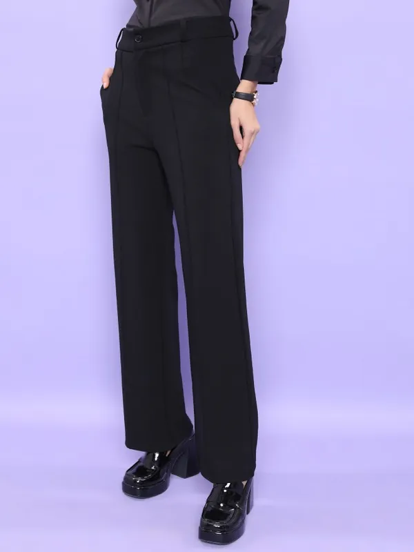 Solid Straight Fit Casual Trouser