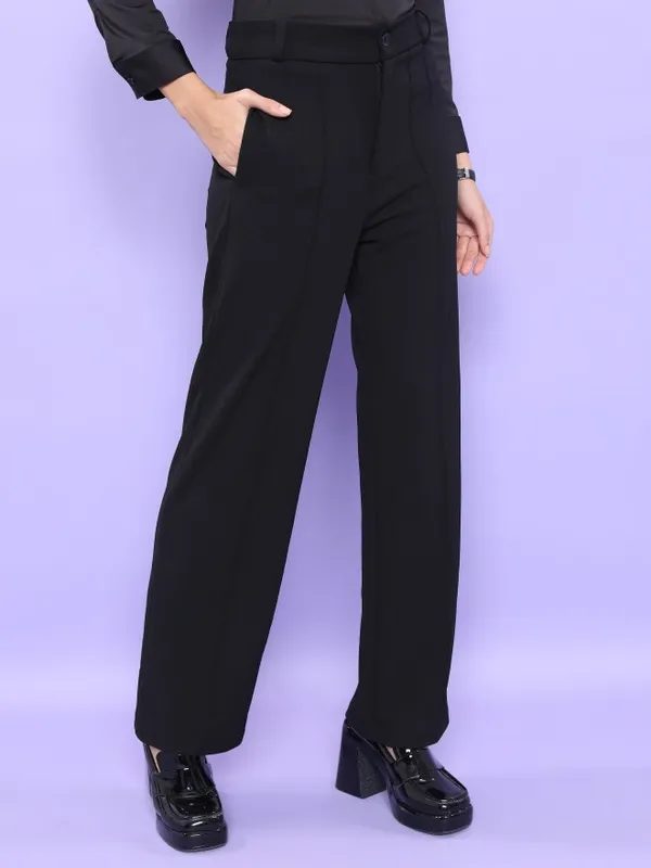Solid Straight Fit Casual Trouser