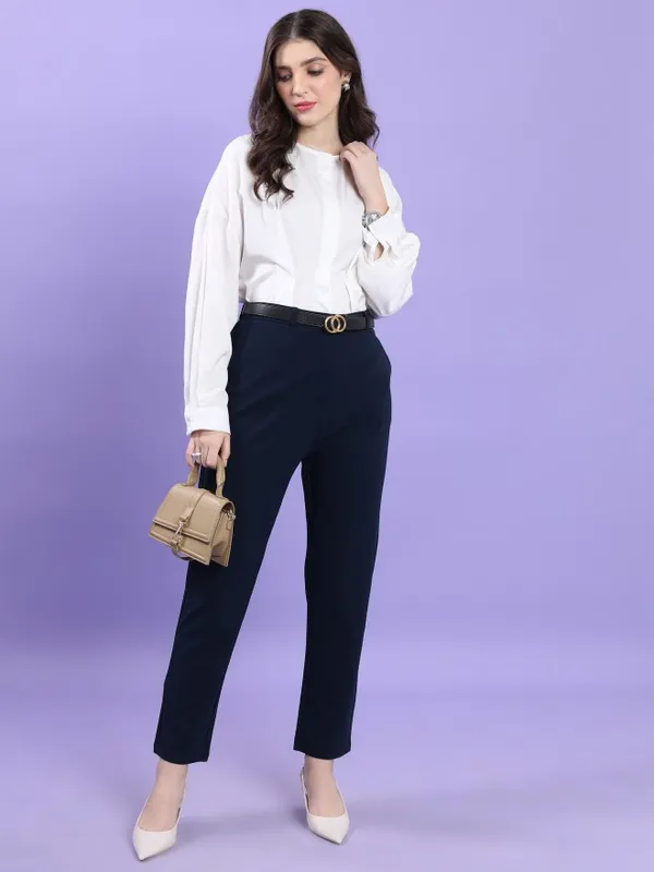  Tokyo Talkies Women Navy Blue Solid Slim Fit Casual Trousers