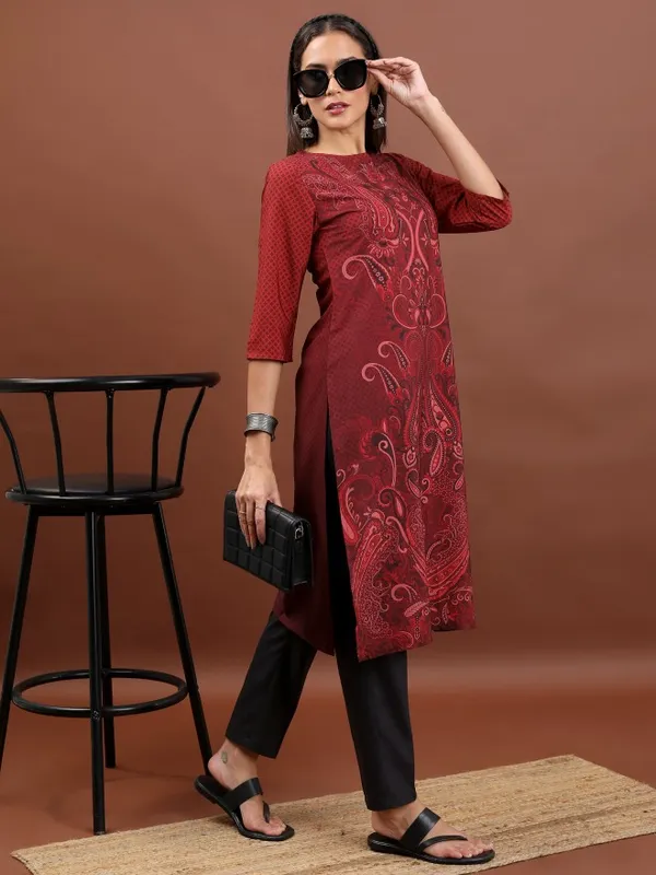  Ketch Women Maroon Printed Straight Kurtas