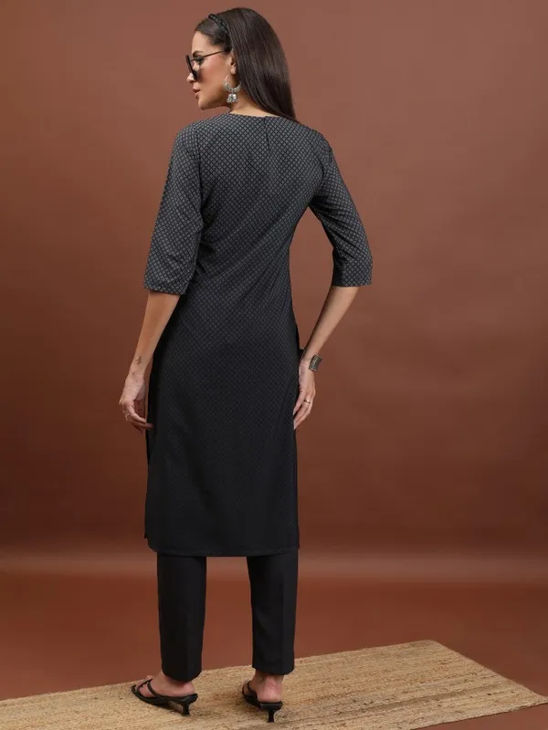 Ketch Women Black Printed Straight Kurta