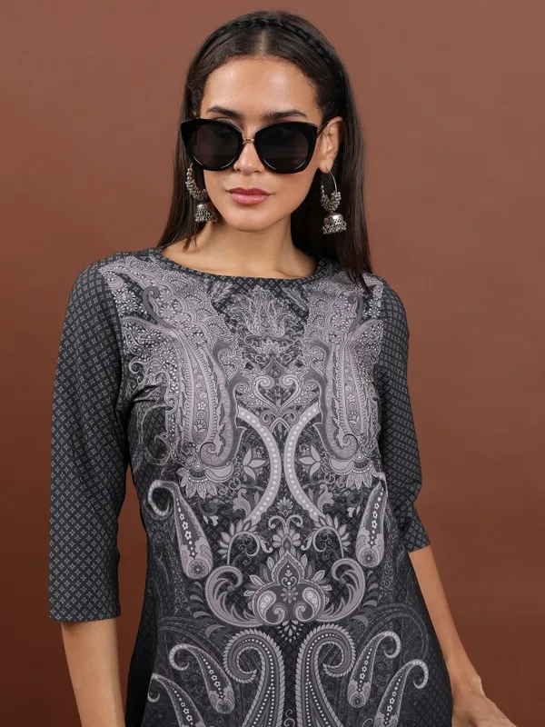 Ketch Women Black Printed Straight Kurta