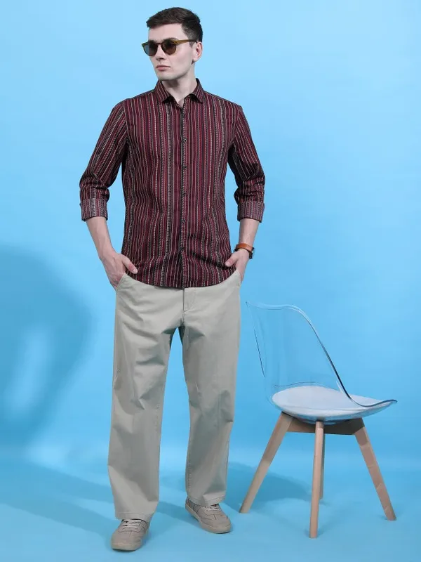  Highlander Men Black Striped Slim Fit Casual Shirts