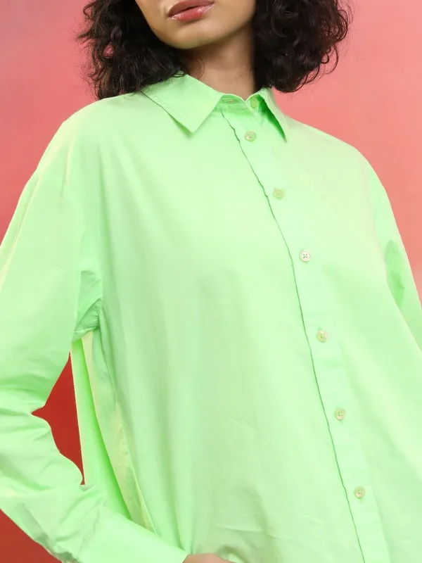  Tokyo Talkies Women Green Solid Casual Shirts