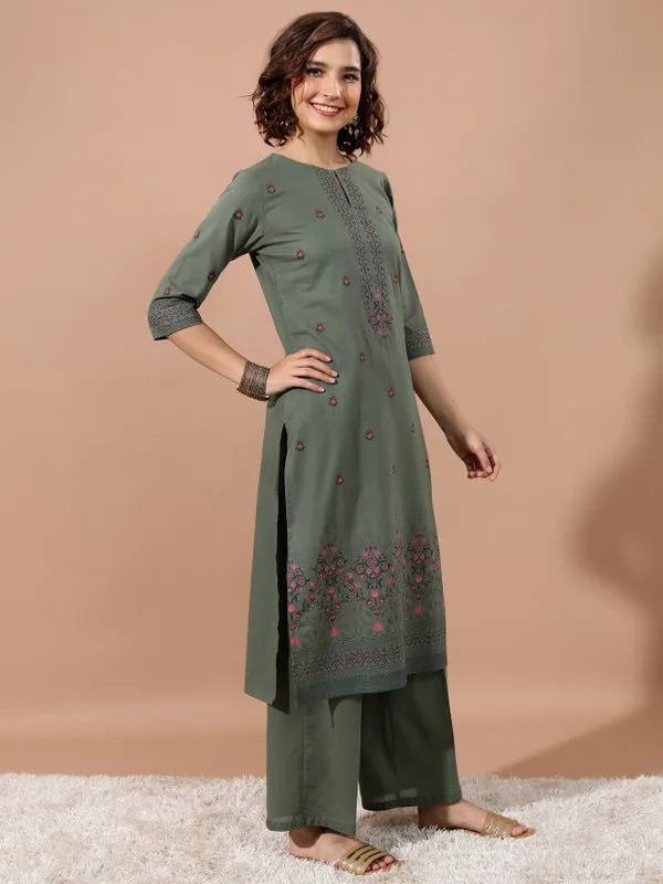  Vishudh Women Green Printed Kurta Sets