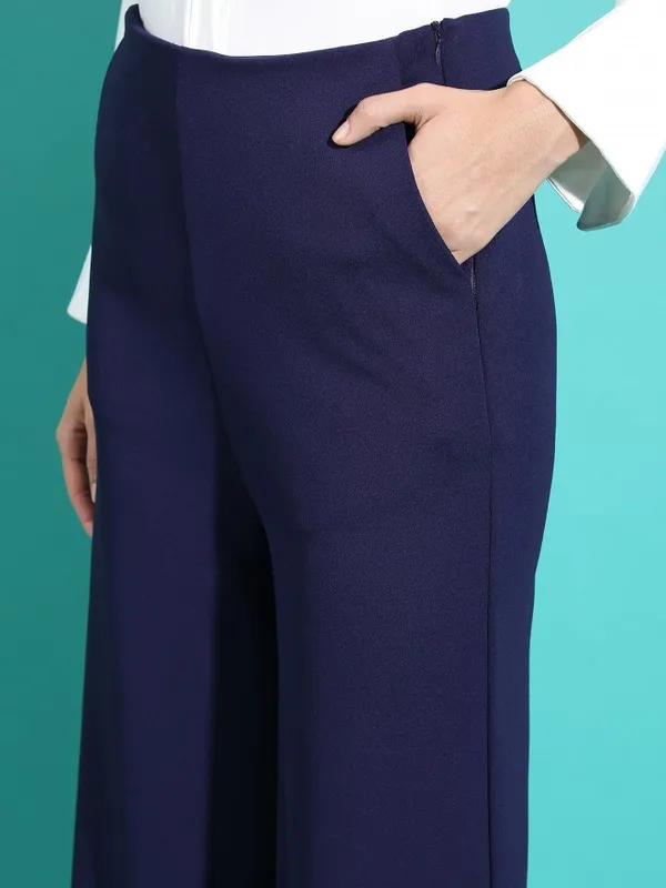  Tokyo Talkies Women Navy Blue Self Design Flared Casual Trousers