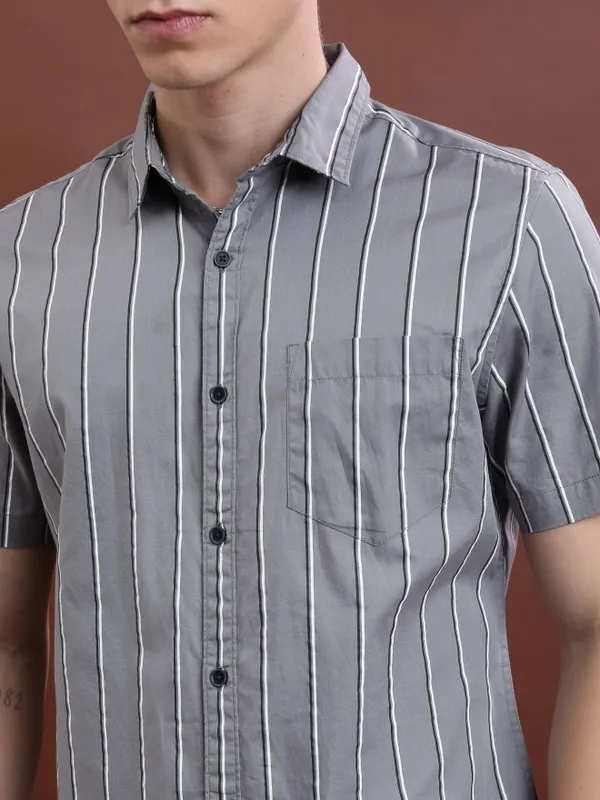  Highlander Men Grey Striped Slim Fit Casual Shirts