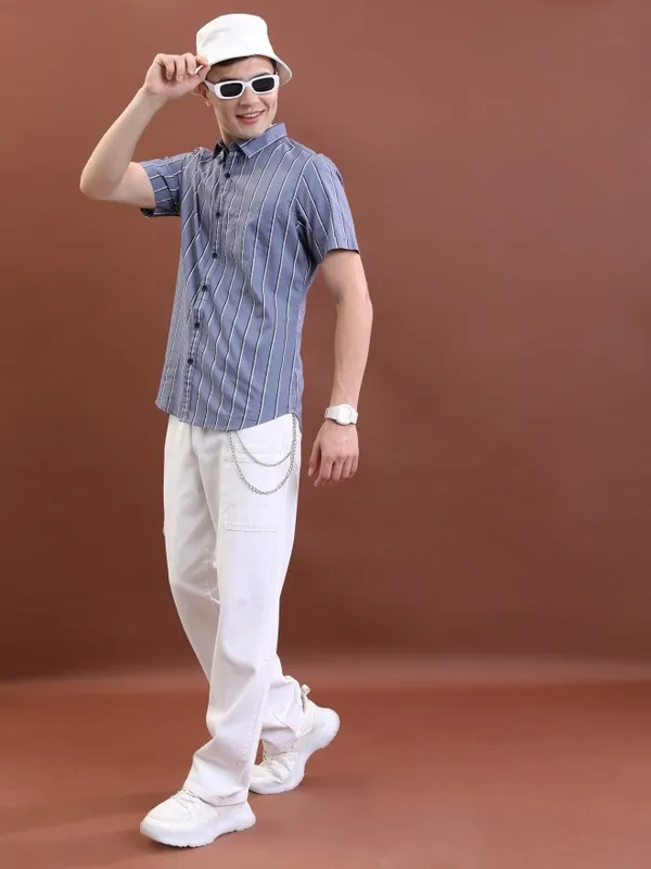 Men Relaxed Fit Jeans