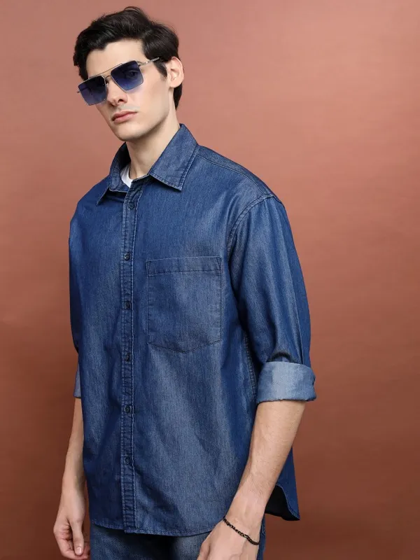  Highlander Men Blue Solid Oversized Fit Casual Shirts