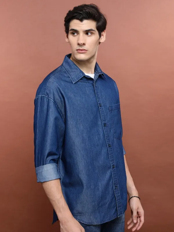  Highlander Men Blue Solid Oversized Fit Casual Shirts