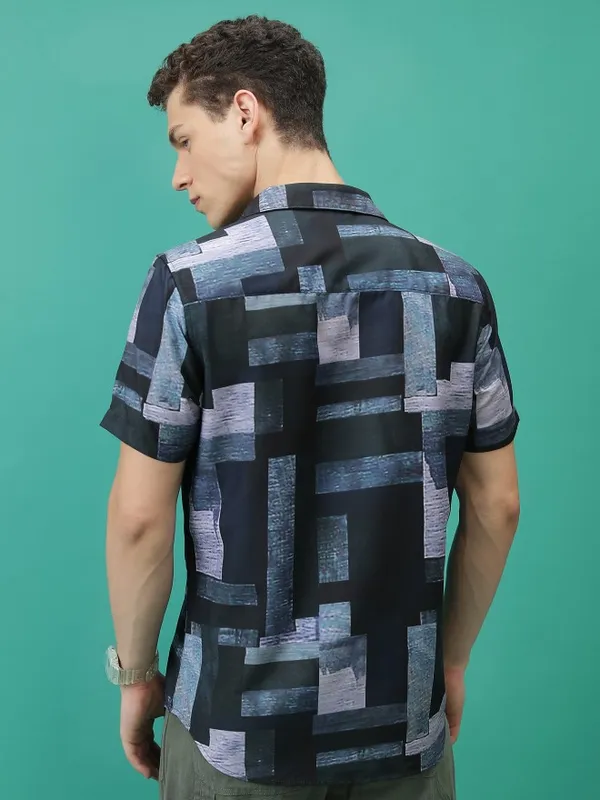  Highlander Men Black Printed Slim Fit Casual Shirts
