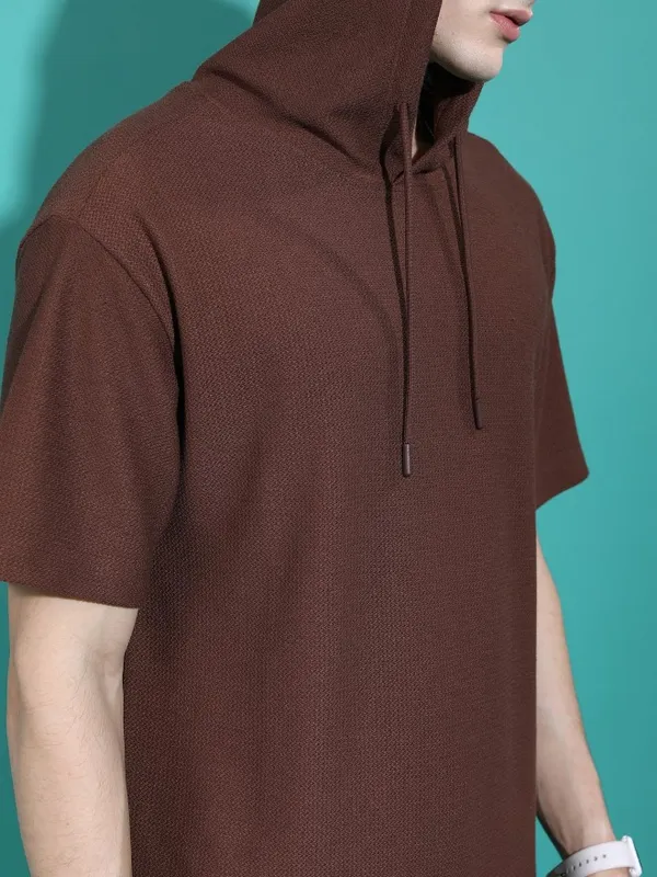 Highlander Men Brown Solid Hooded Oversized Fit T-Shirt