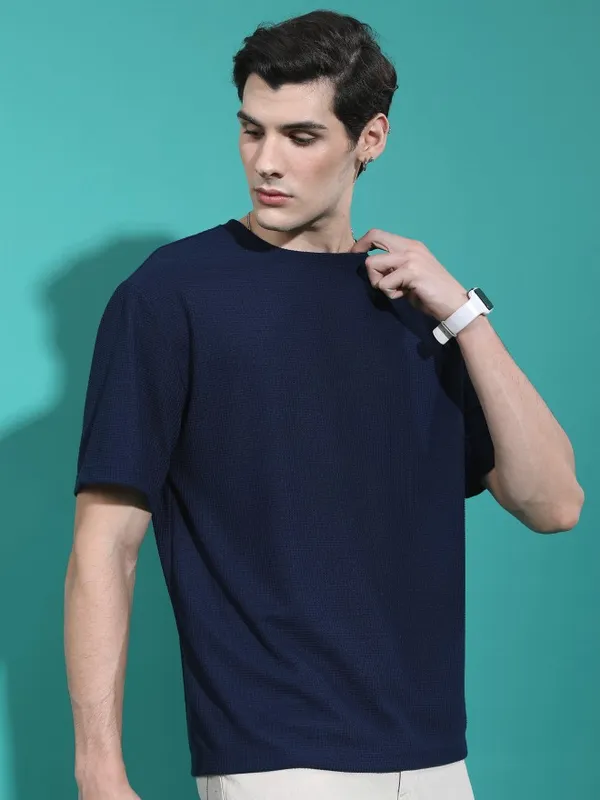 Highlander Men Navy Solid Oversized Fit T-Shirt