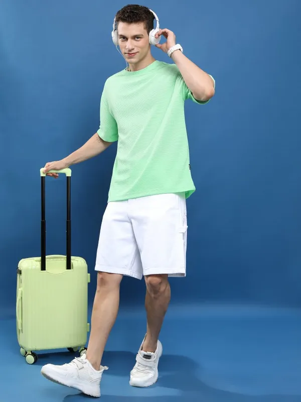 Highlander Men Green Round Neck Solid Oversized Fit T-Shirt