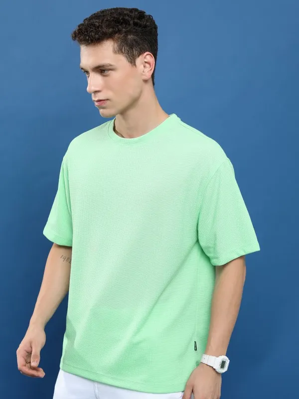 Highlander Men Green Round Neck Solid Oversized Fit T-Shirt