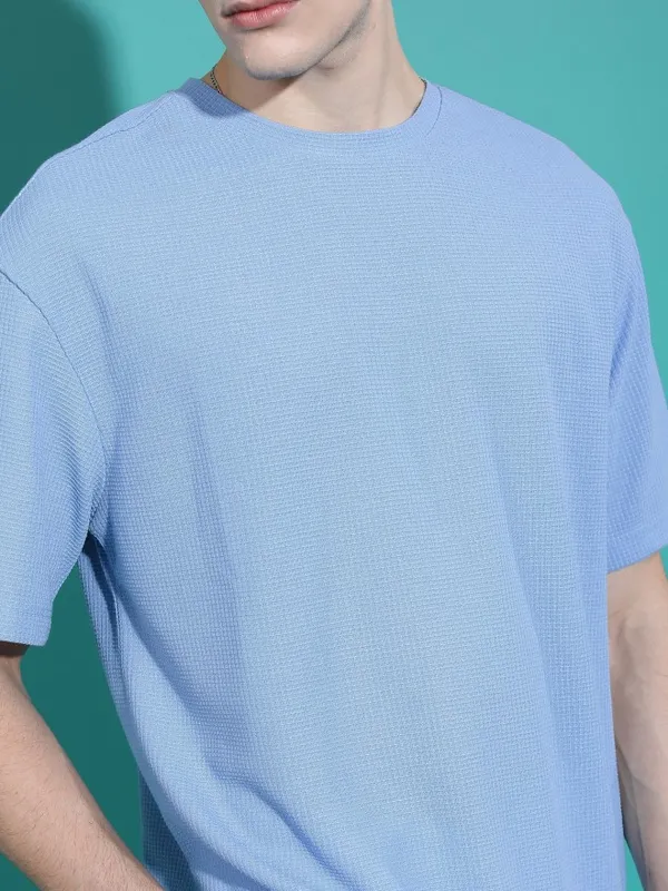 Men Solid Round Neck T-Shirt