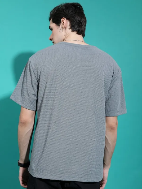  Highlander Men Grey Solid Round Neck T-Shirts