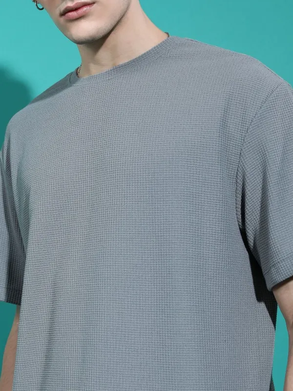  Highlander Men Grey Solid Round Neck T-Shirts