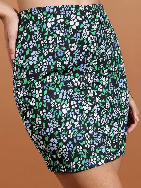  Tokyo Talkies Women Black Mini Skirts
