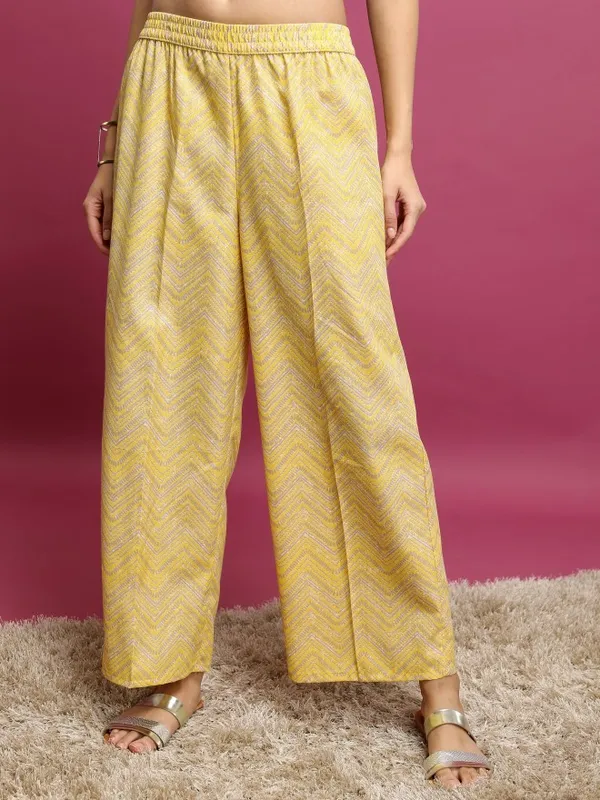 Women Kurta With Palazzo & Dupatta