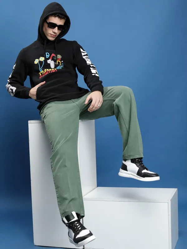  Highlander Men Green Relaxed Fit Clean Look Jeans