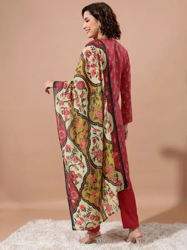  Vishudh Women Red Printed Kurta Sets
