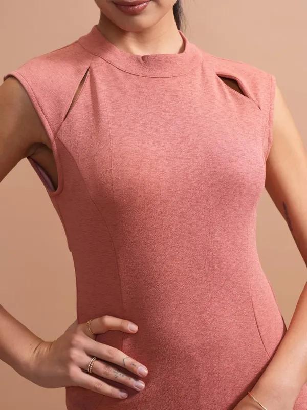 Tokyo Talkies Women Rose Solid Maxi Dress