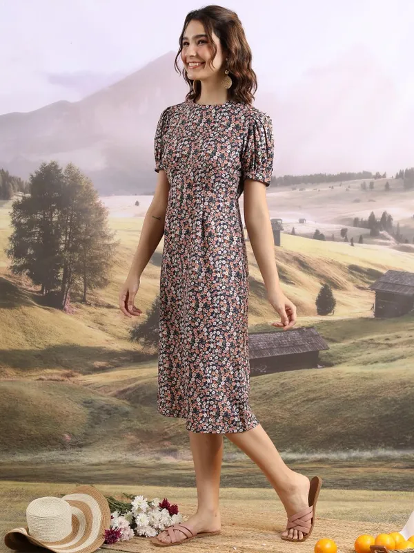  Tokyo Talkies Women Black Printed Sheath Dresses