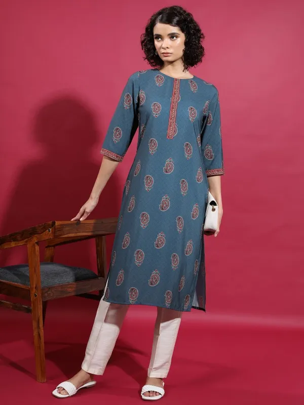 Vishudh Women Blue Printed Straight Kurta
