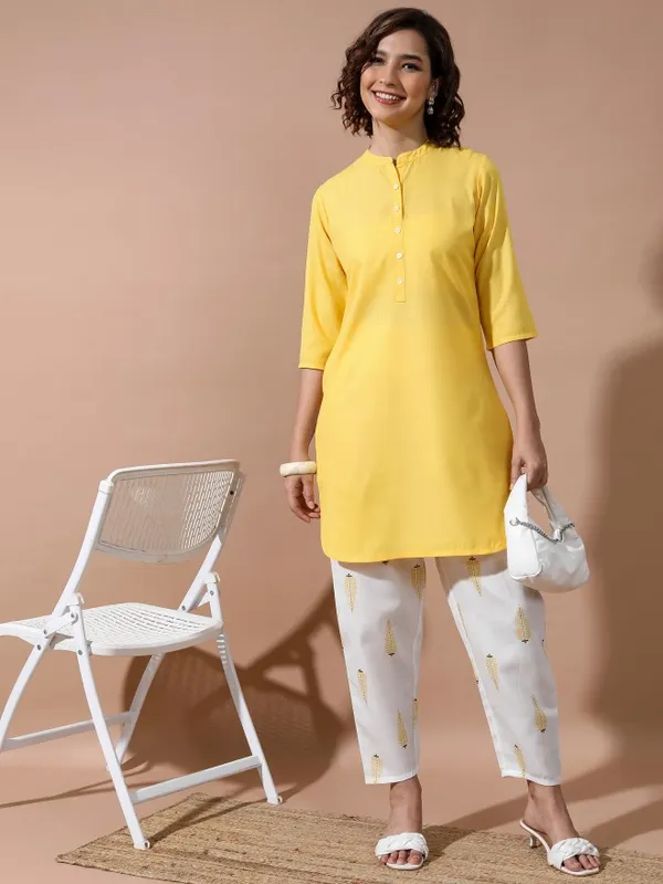  Vishudh Women Yellow Co-Ords